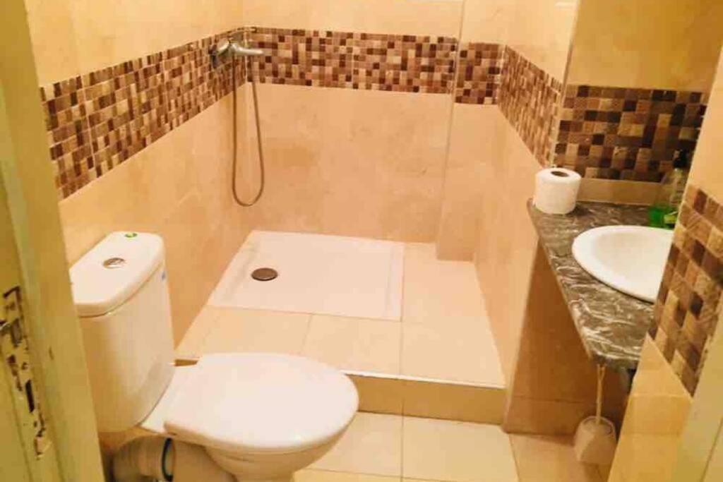 Nice 2 Bedrooms Apartment Near The Beach ラバト エクステリア 写真